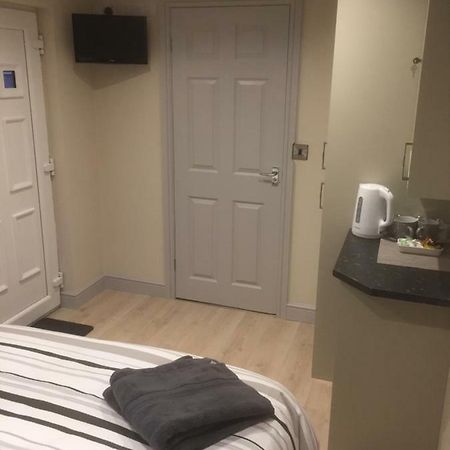 Private En-Suite Guestroom רות'ין מראה חיצוני תמונה