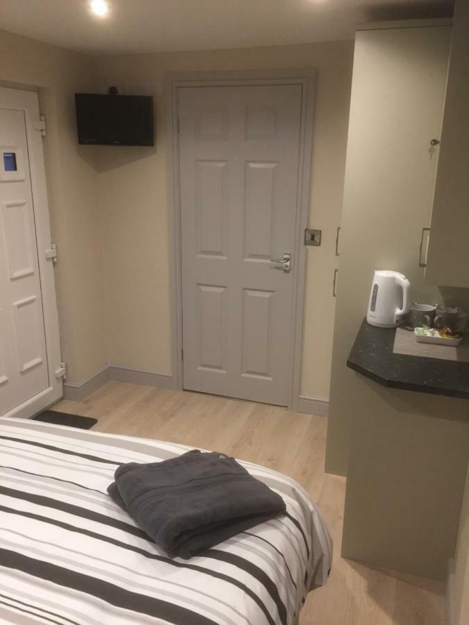 Private En-Suite Guestroom רות'ין מראה חיצוני תמונה
